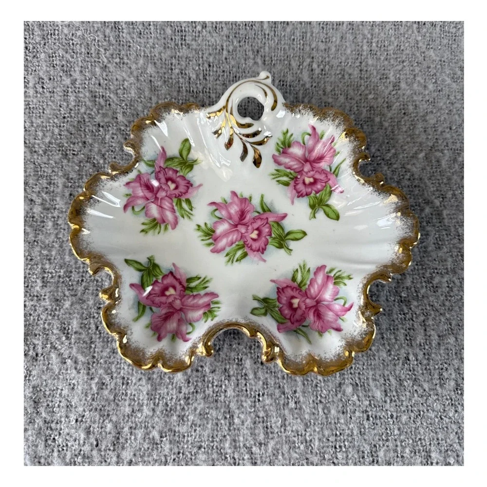 Grandma Vintage Trinket Dish 8